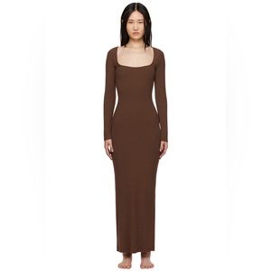 Skims Soft long sleeve lounge dress cocoa brown - Medium